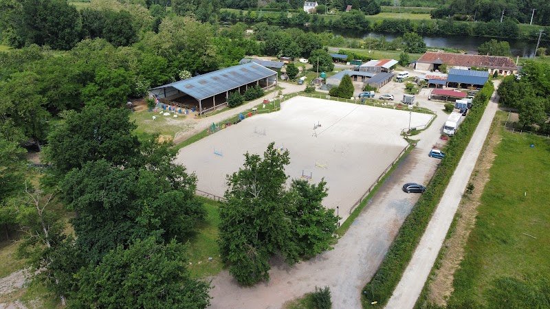 Centre équestre Les Petites Rivières - photo 3