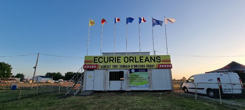 Ecurie Orleans - photo 1