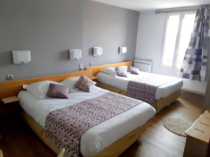 Logis Hôtel le Cheval Rouge - photo 2