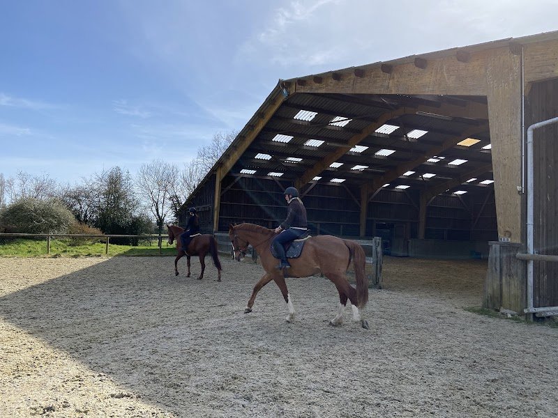Ecurie Hélène Thomas - photo 2