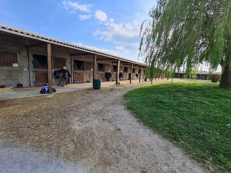 ECURIES DE L'UROUS - photo 2