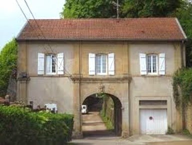 Ecuries de Justemont - photo 1