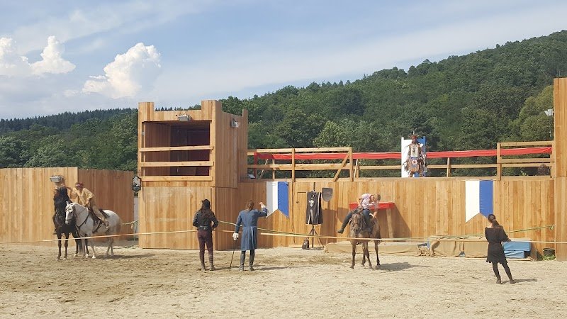 Horse & Heroes - photo 1