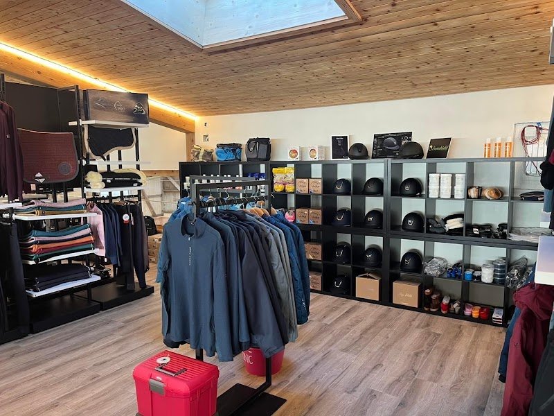 FOOLFASHION (Martigny) Ecurie Panwall - photo 1