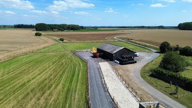 Les écuries de la carnoy - photo 1