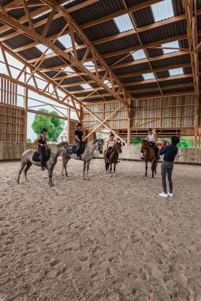 Centre équestre des Églantines - photo 1