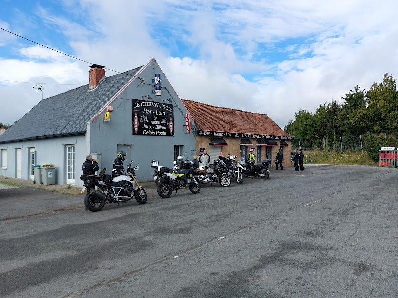 Le Cheval Noir - photo 1