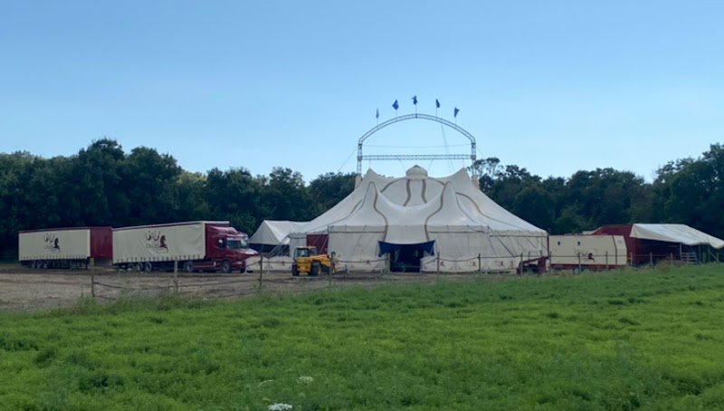 Les Cavaliers Du Temps Spectacle Équestre - photo 1