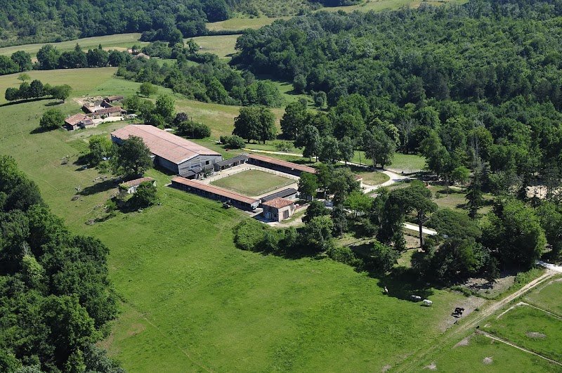 CENTRE EQUESTRE DE BOURROU - photo 1